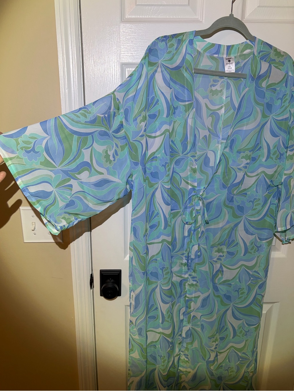 Lightweight Transparent Blue & Green Floral Duster Kimono. Size L/XL - Picture 2 of 5